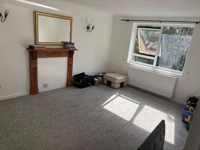 Apartment for rent in Iford, East Sussex