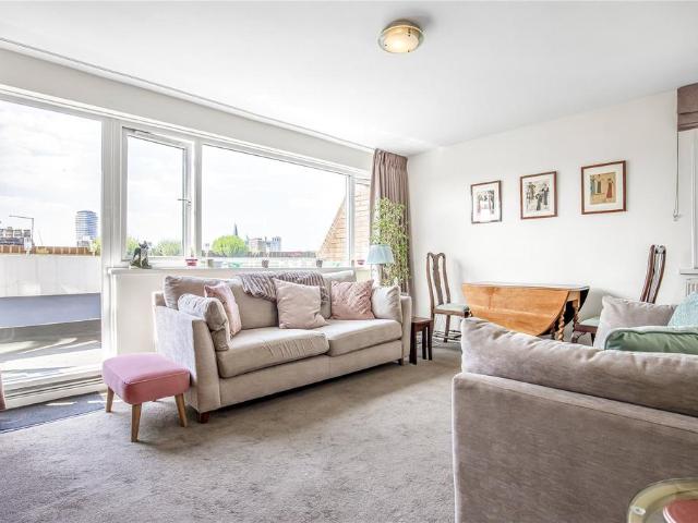 Flat for rent in Battersea, Greater London