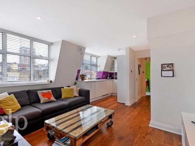 Flat for rent in Soho, Greater London