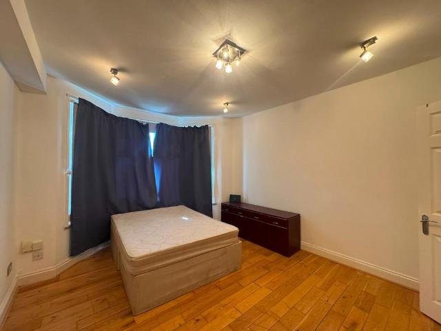 Flat for rent in London Borough of Harrow, Greater London