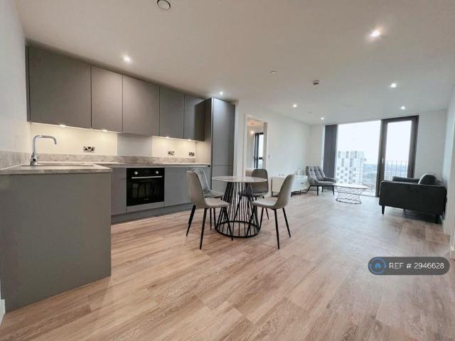 Flat for rent in City Centre, Georgia