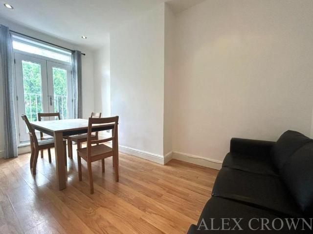 Apartment for rent in Colney Hatch, Isle Of Man