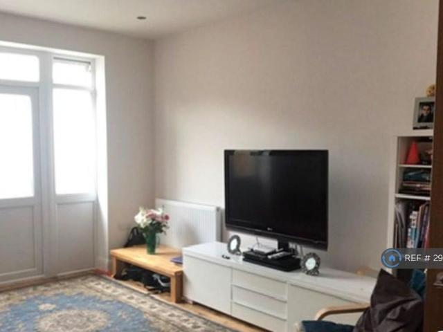 Apartment for rent in Dudden Hill, Greater London