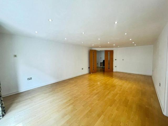Apartment for rent in Hawford, Hampshire