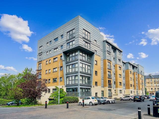 Flat for rent in Strathbungo, Scotland