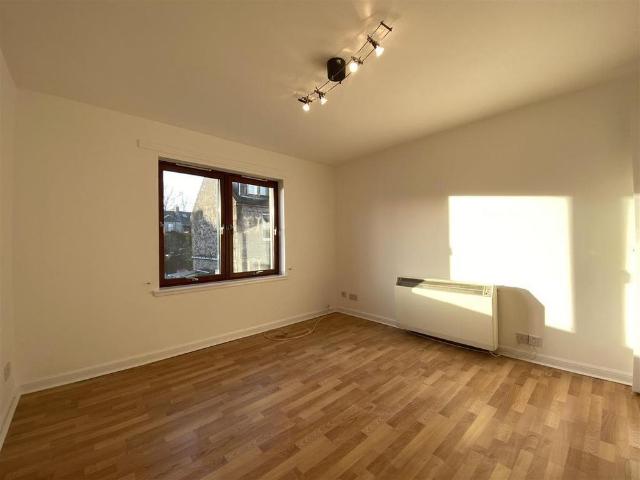 Apartment for rent in Bridgend, Moneydie