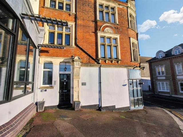 Flat for rent in Alton Barnes, Essex