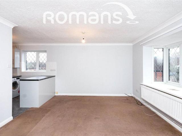 Apartment for rent in Heol-las, Surrey