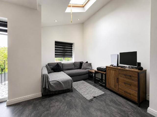 Apartment for rent in Gidea Park, Greater London