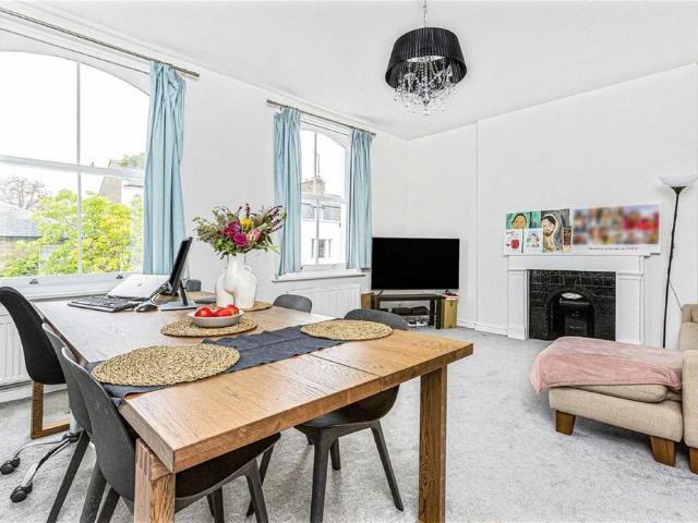 Apartment for rent in Petersham, Greater London