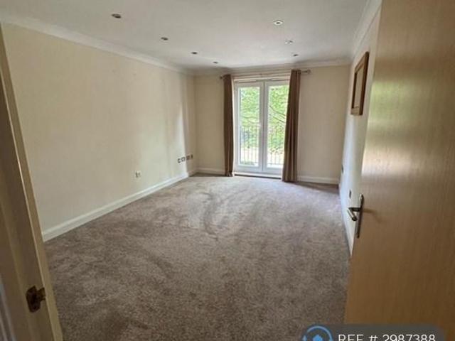 Apartment for rent in Enborne, West Berkshire