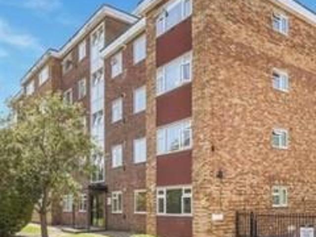 Flat for rent in Greater London