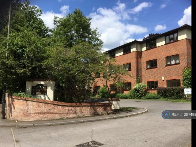 Flat for rent in Chepping Wycombe, Loudwater