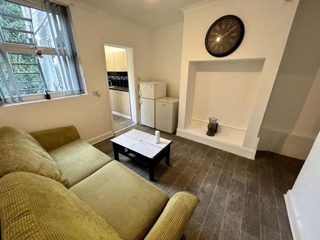 Apartment for rent in Lenton Abbey, Haddon