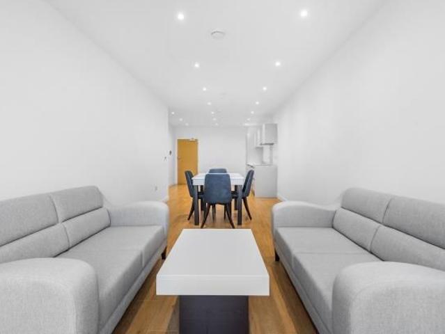 Apartment for rent in The Close, Hampshire