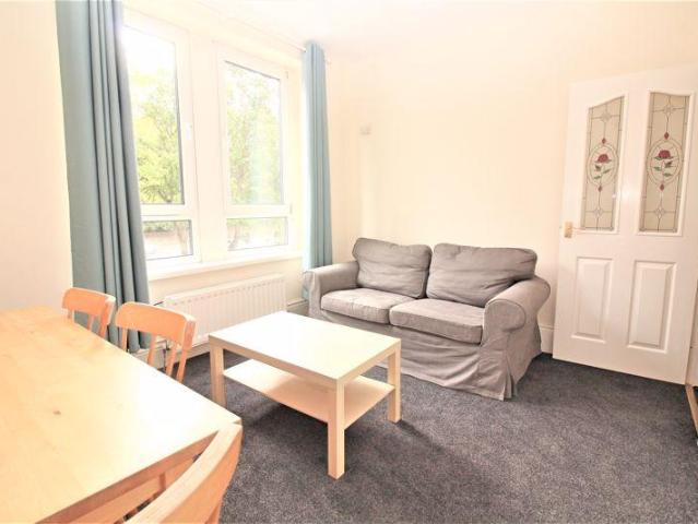 Flat for rent in Cradlewell, Sandyford