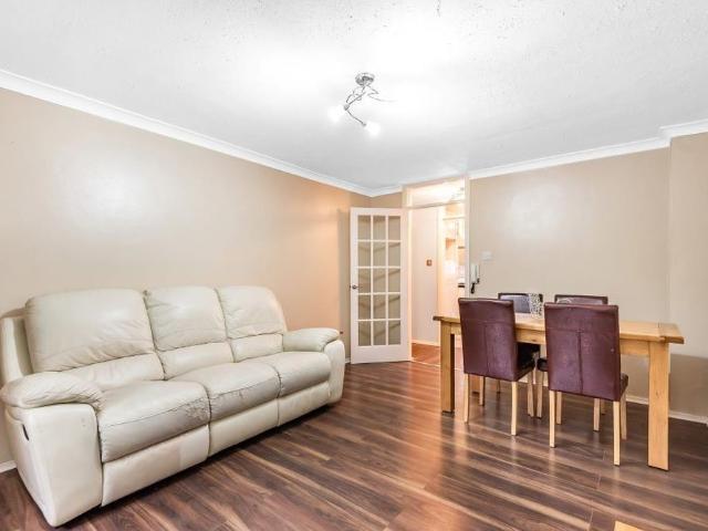 Apartment for rent in Wexham, George Green
