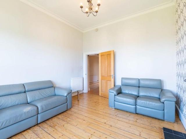 Apartment for rent in Stenhouse, Scotland