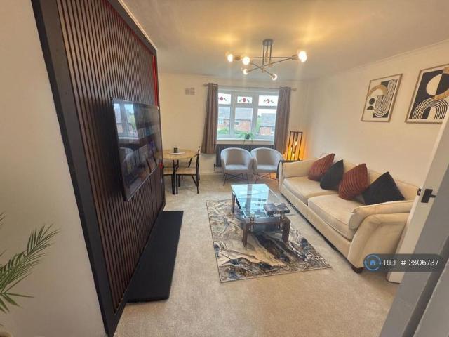 Apartment for rent in Hylton Red House Estate, Tyne And Wear