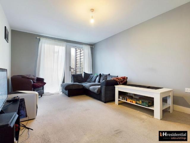 Apartment for rent in Elstree and Borehamwood, Borehamwood