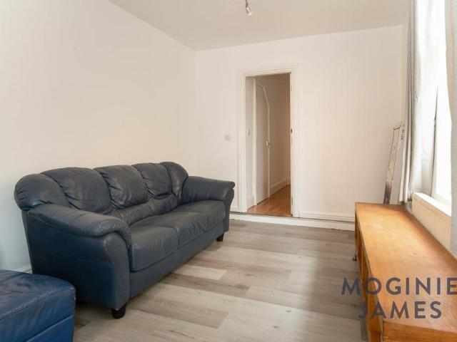 Apartment for rent in Falcon Lodge, Wales