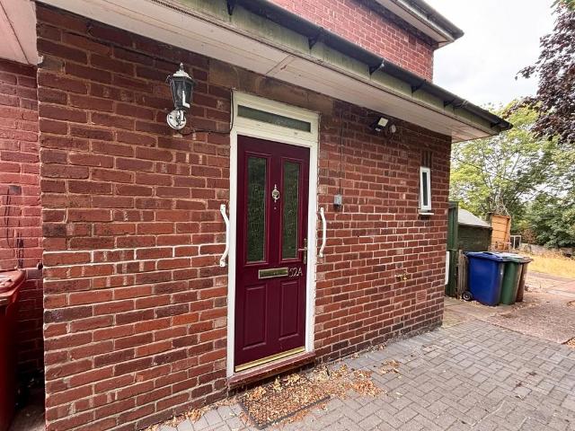 Flat for rent in Chadsmoor, Staffordshire
