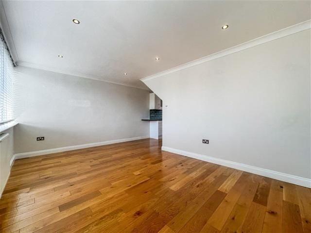 Apartment for rent in Southdown, St Albans