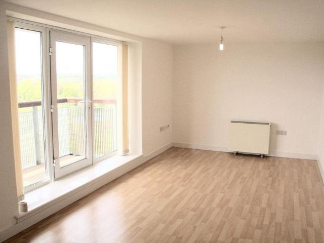 Apartment for rent in Higher Blackley, Georgia
