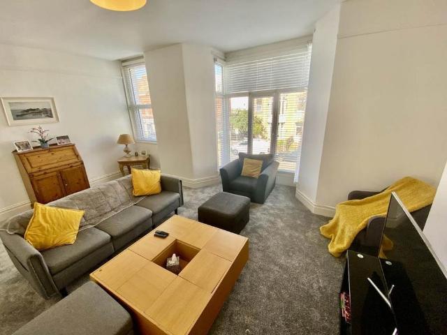 Apartment for rent in Nangreaves, Wales