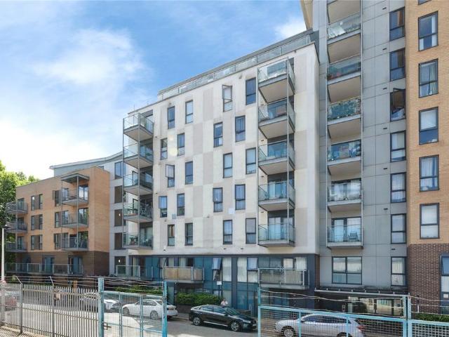 Flat for rent in Canning Town, Greater London