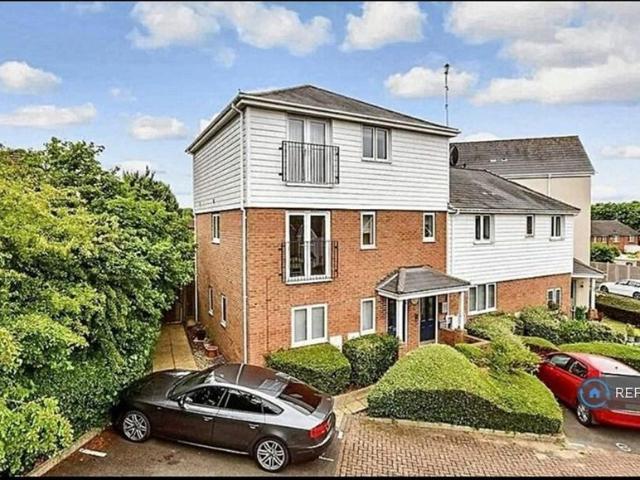Apartment for rent in Orchard Heights, Bridgefield