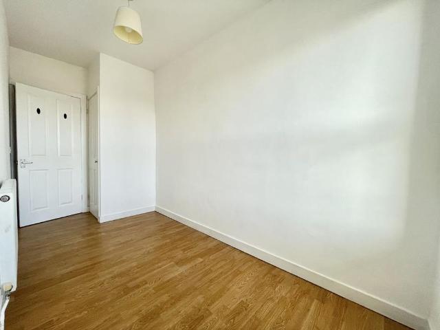 Apartment for rent in Bassett, City Of Southampton