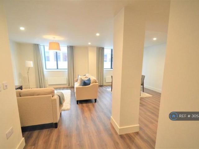 Apartment for rent in Park Central, Birmingham