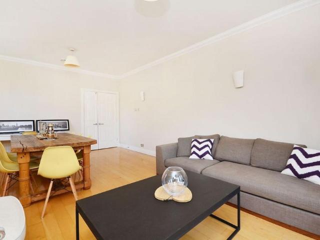 Apartment for rent in London Borough of Merton, Greater London