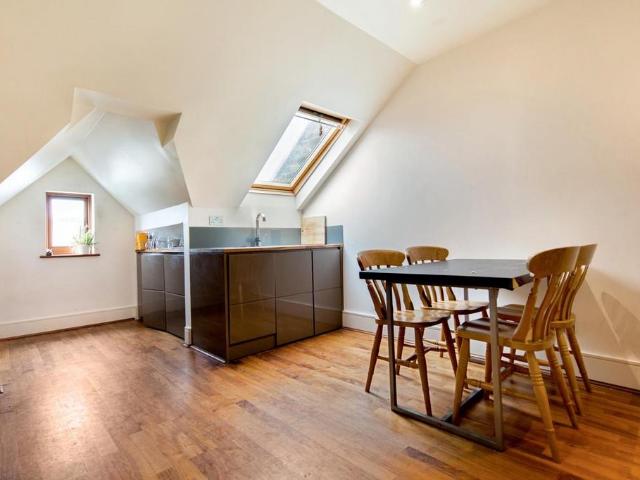 Flat for rent in Streatham Hill, Greater London