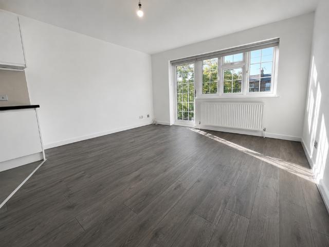 Apartment for rent in Leytonstone, Greater London