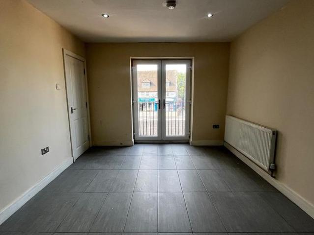 Apartment for rent in Slough
