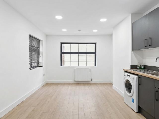 Apartment for rent in Bury Park, Luton