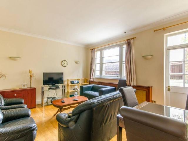 Flat for rent in St. John's Wood, Isle Of Man