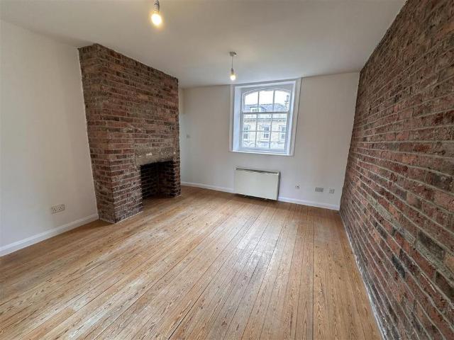 Apartment for rent in Highfields, Huddersfield