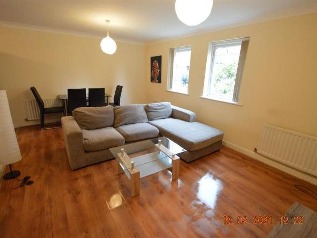 Apartment for rent in Old Trafford, Trafford Park