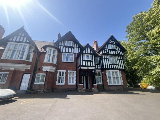 Flat for rent in Wake Green, West Midlands