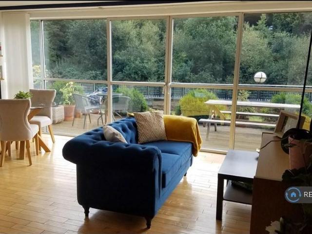Apartment for rent in Ordsall, Salford