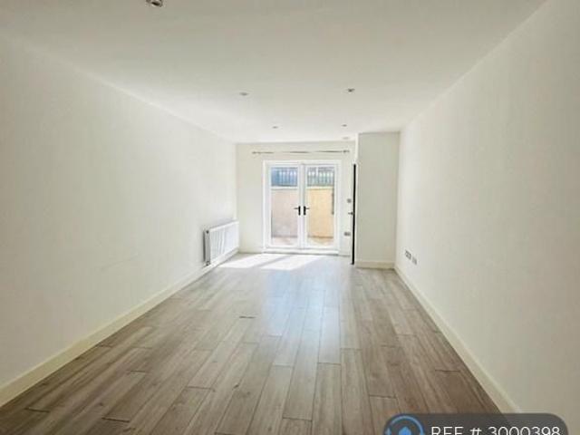 Apartment for rent in Sudbury, Chelmondiston
