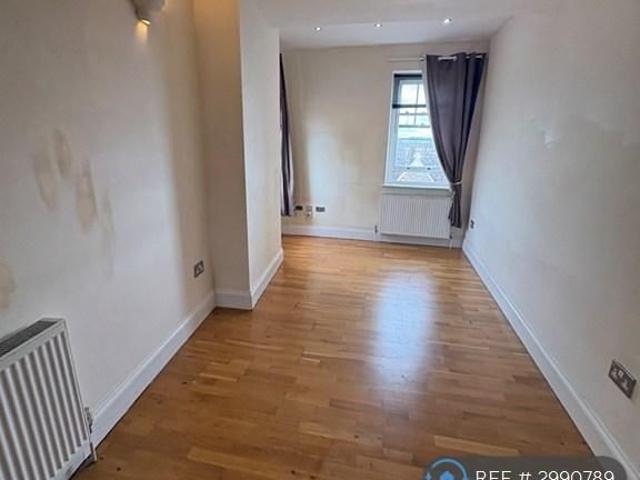 Apartment for rent in Wales