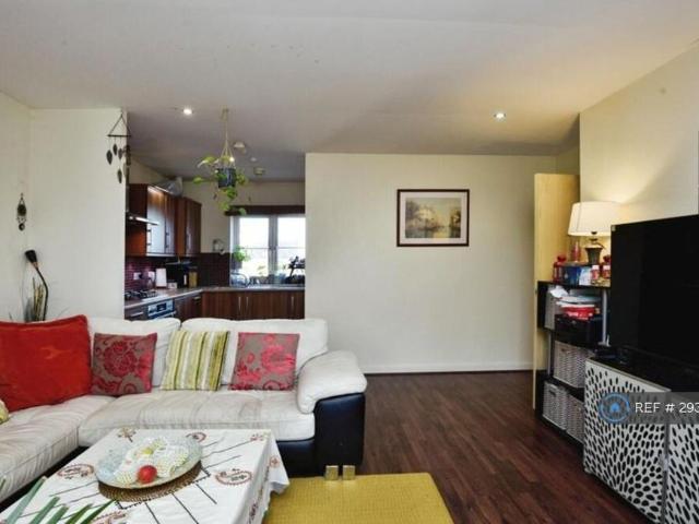 Apartment for rent in Kingswood, North Watford