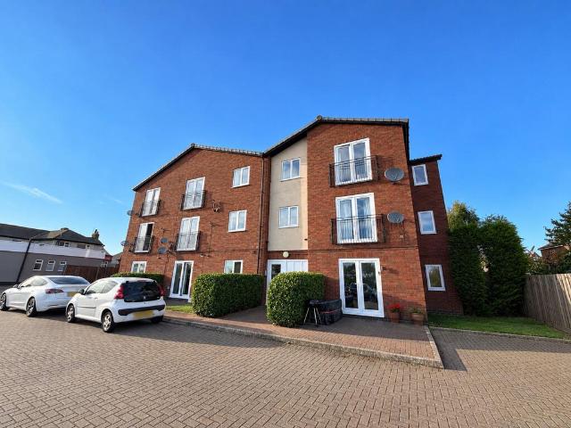 Flat for rent in Kimberworth, South Yorkshire