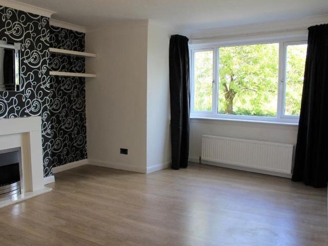 Apartment for rent in East Mains, Barassie