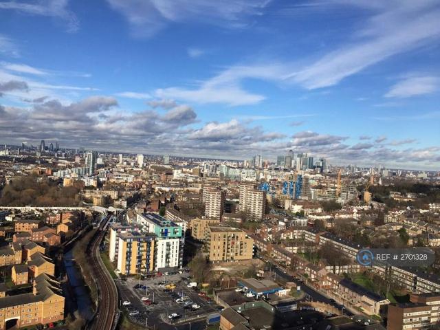 Flat for rent in London Borough of Lewisham, Ladywell