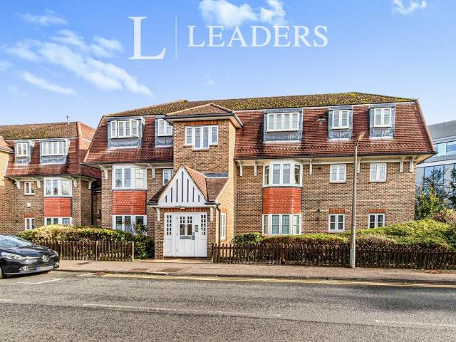 Flat for rent in Carshalton Beeches, Greater London